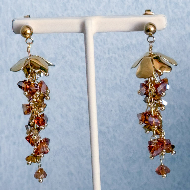 Pendientes Lluvia Dorada（Flor Larga） – Acero Inoxidable