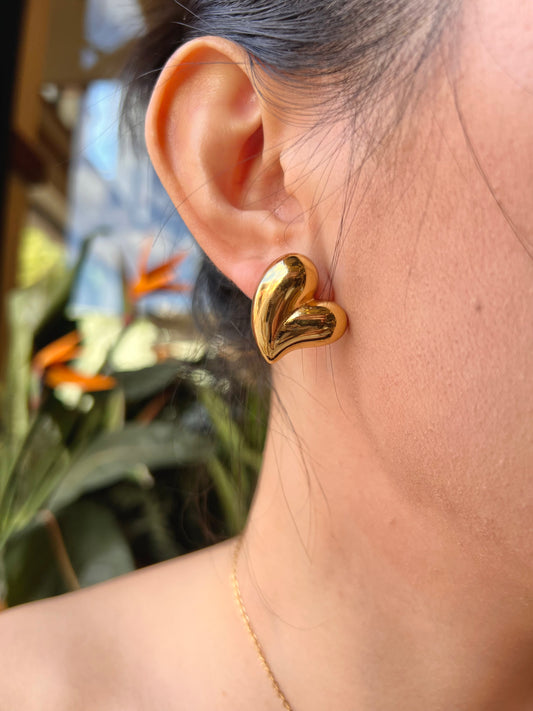 Pendientes de corazón de oro