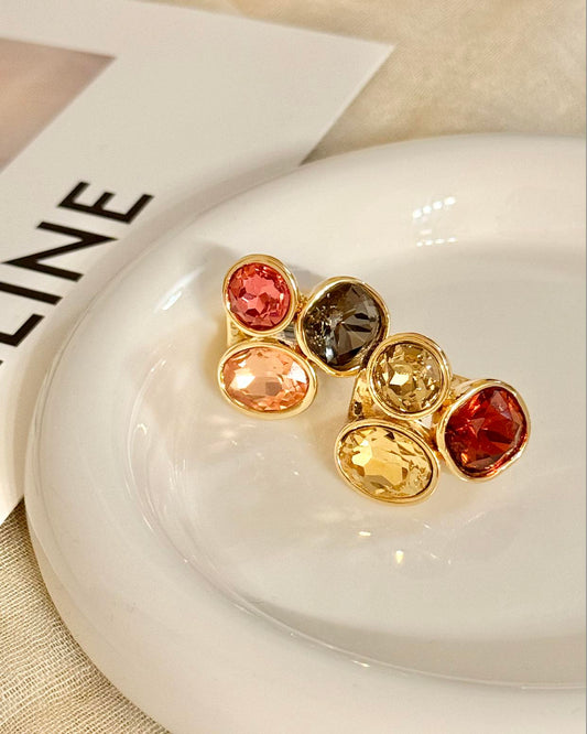 Anillo brillante de tres colores ajustable.
