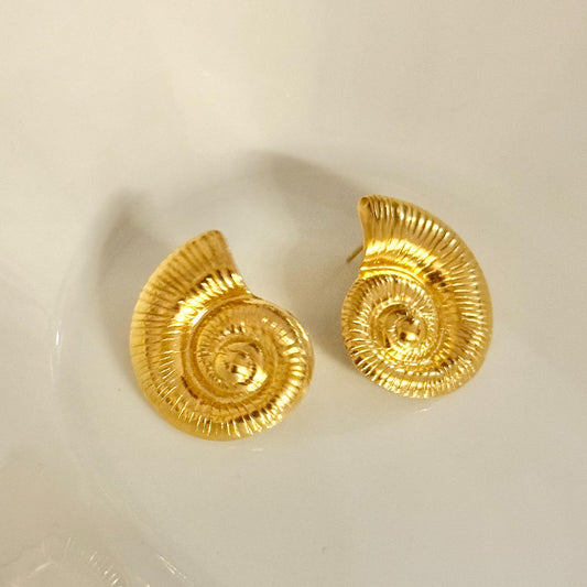 Pendientes de Caracola Dorada