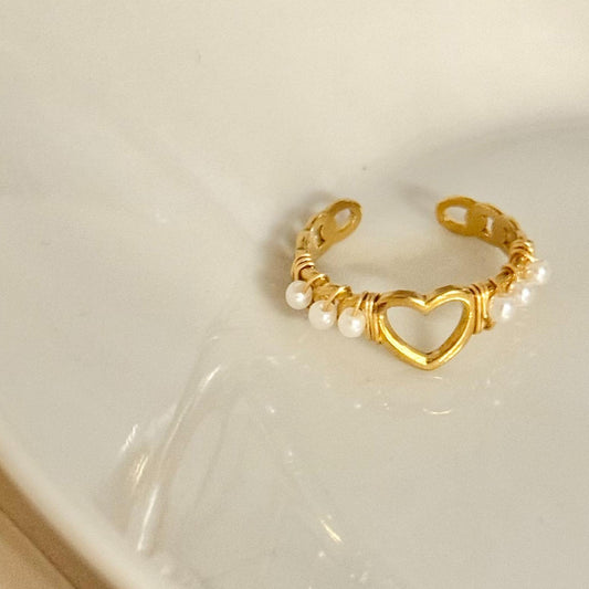 Anillo de Amor Dorado Ajustable