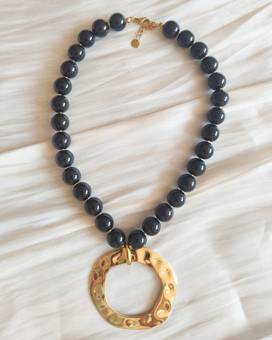 Collar Luna Negra (cuanta)
