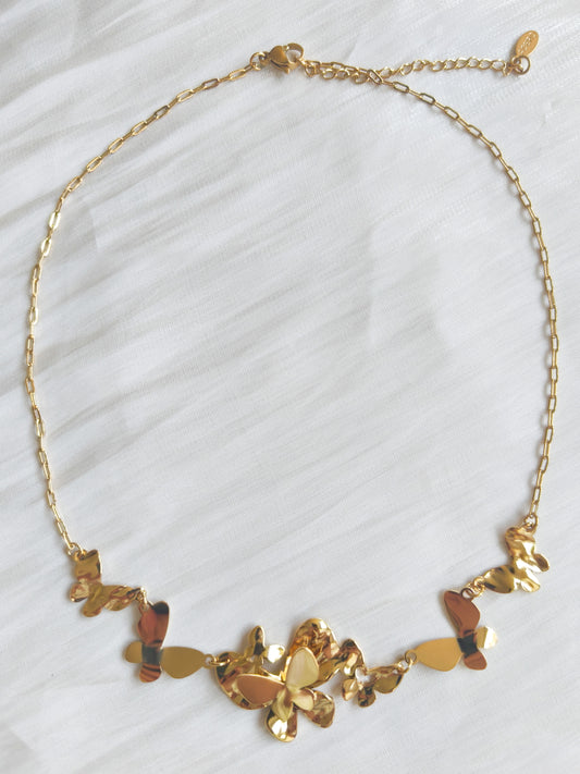 Collar Mariposas doradas