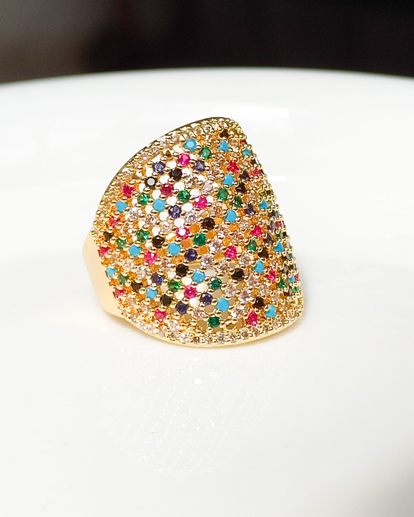 Anillo Orquídea de Colores brillantes