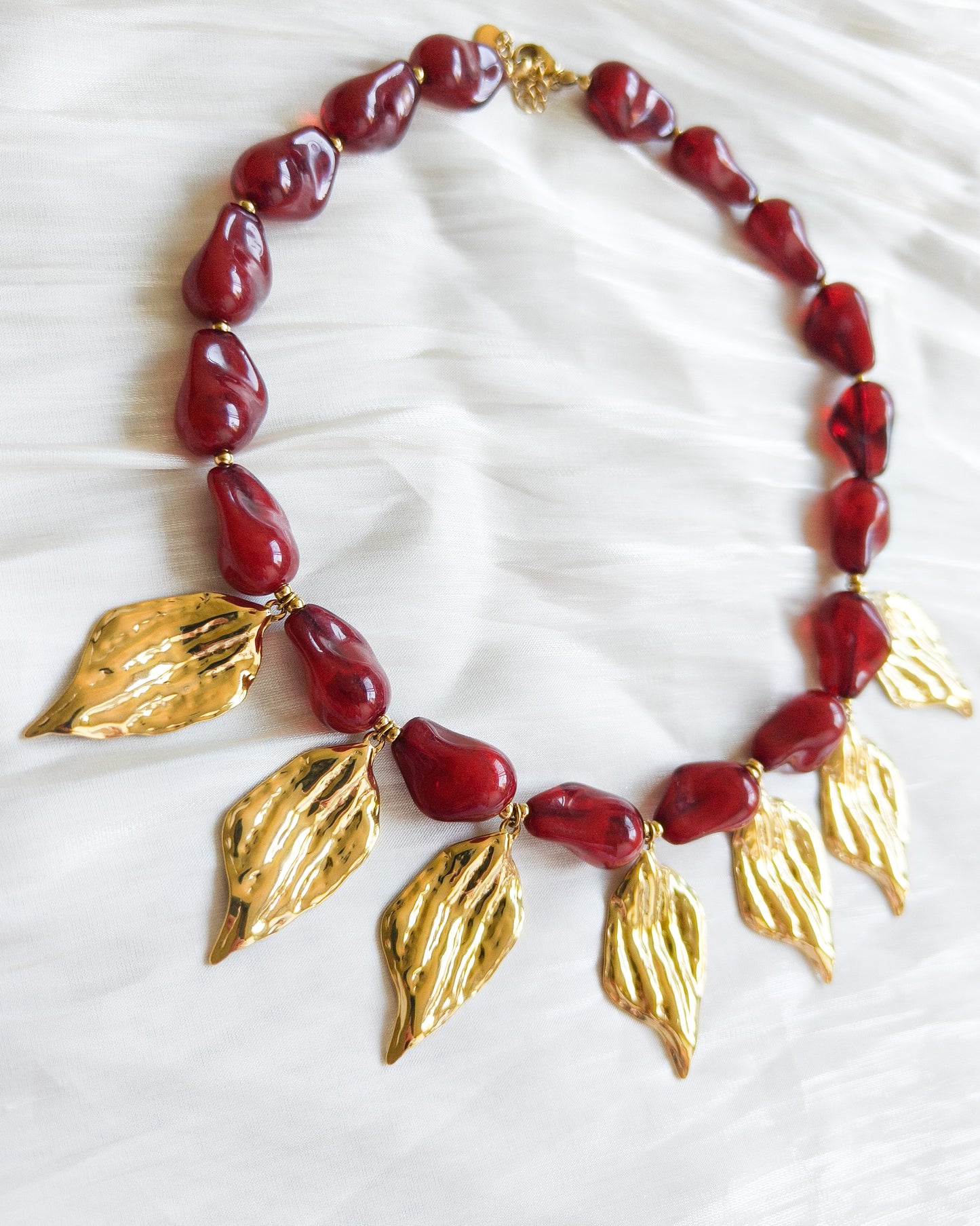 Collar Hojas Doradas