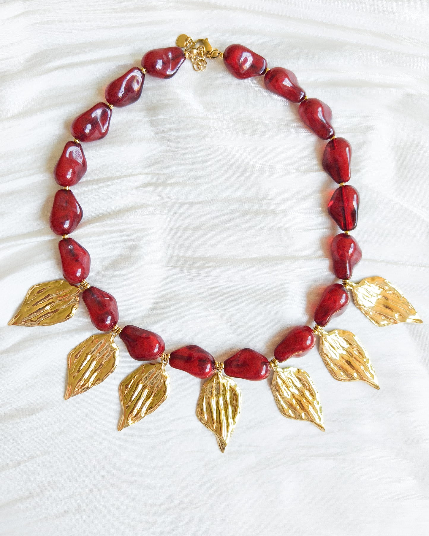 Collar Hojas Doradas