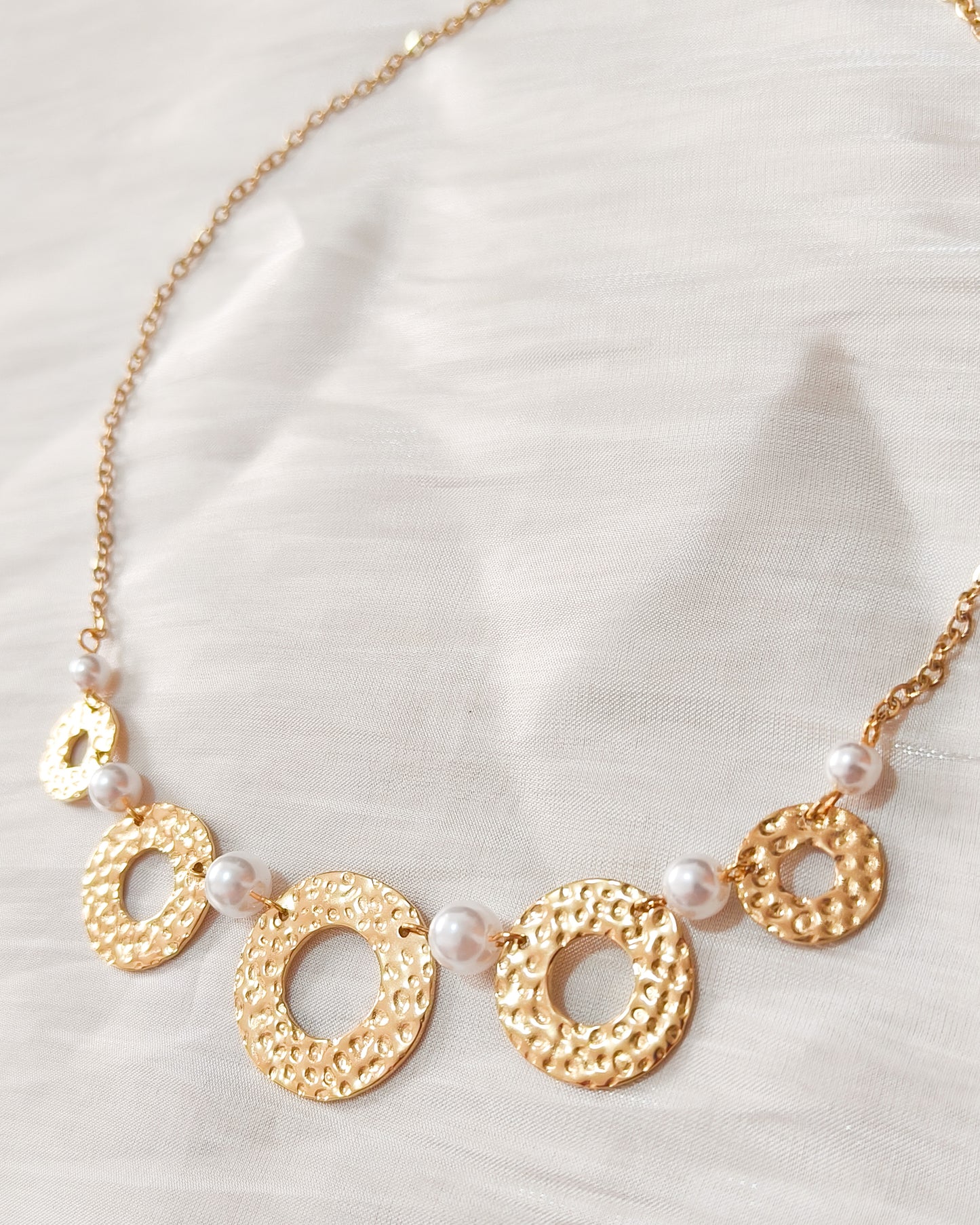 Collar Círculos y Perlas