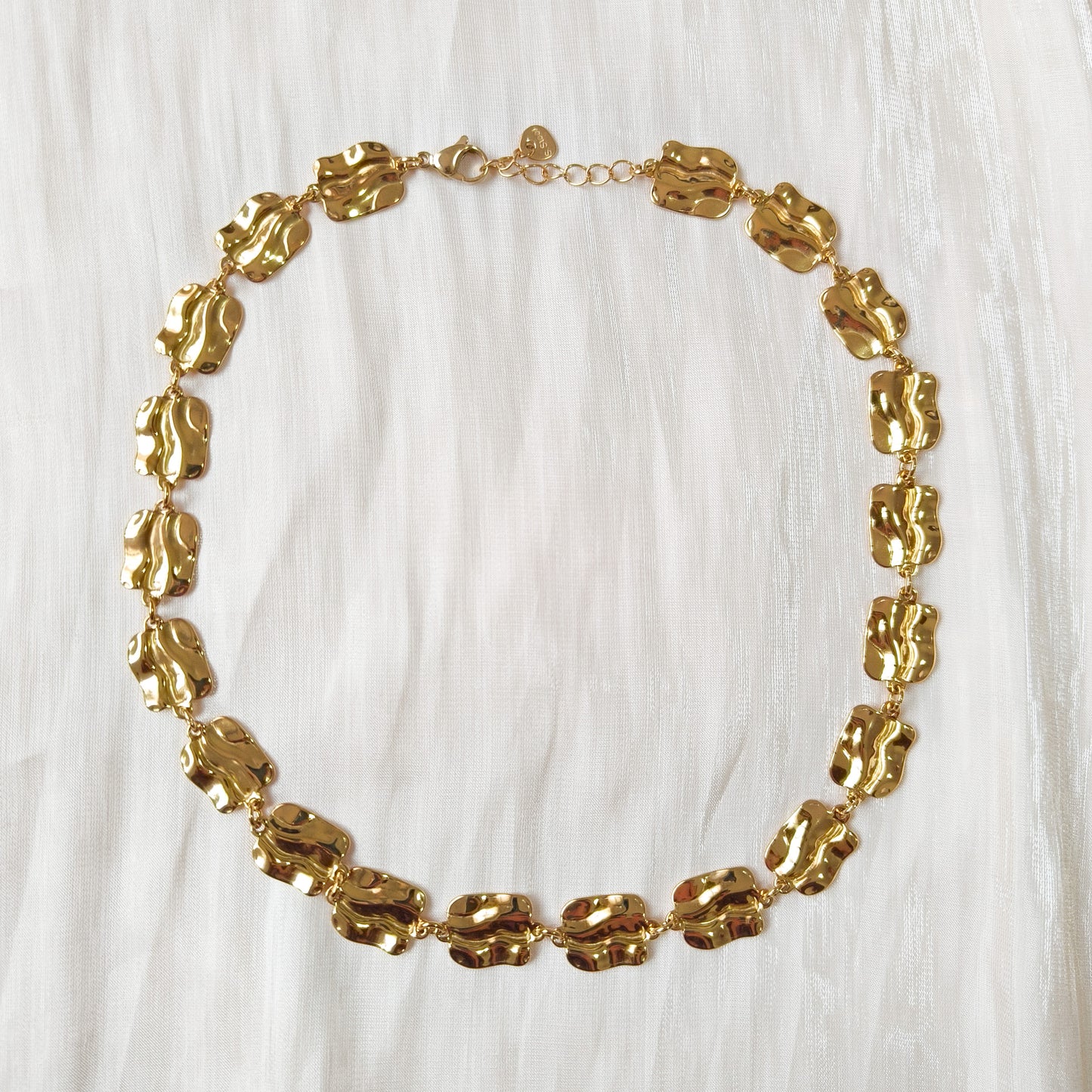 Collar Verona Waves Dorados