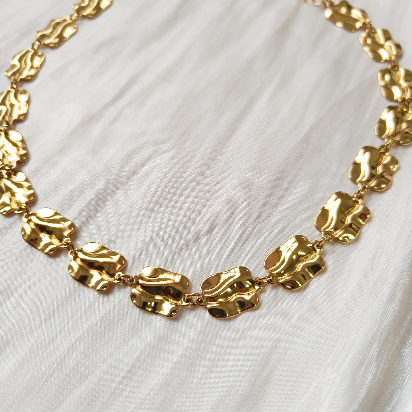 Collar Verona Waves Dorados