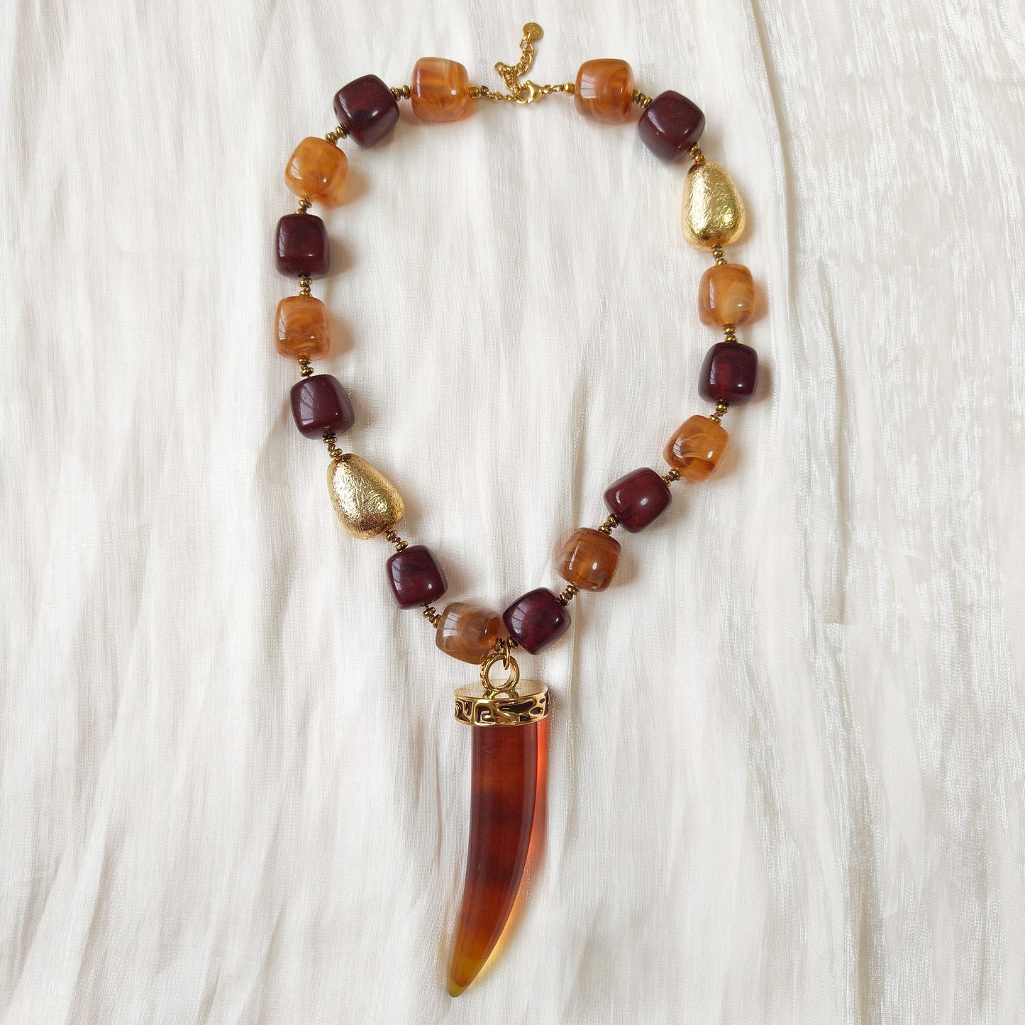 Collar Siena Dorada (diente de labo)