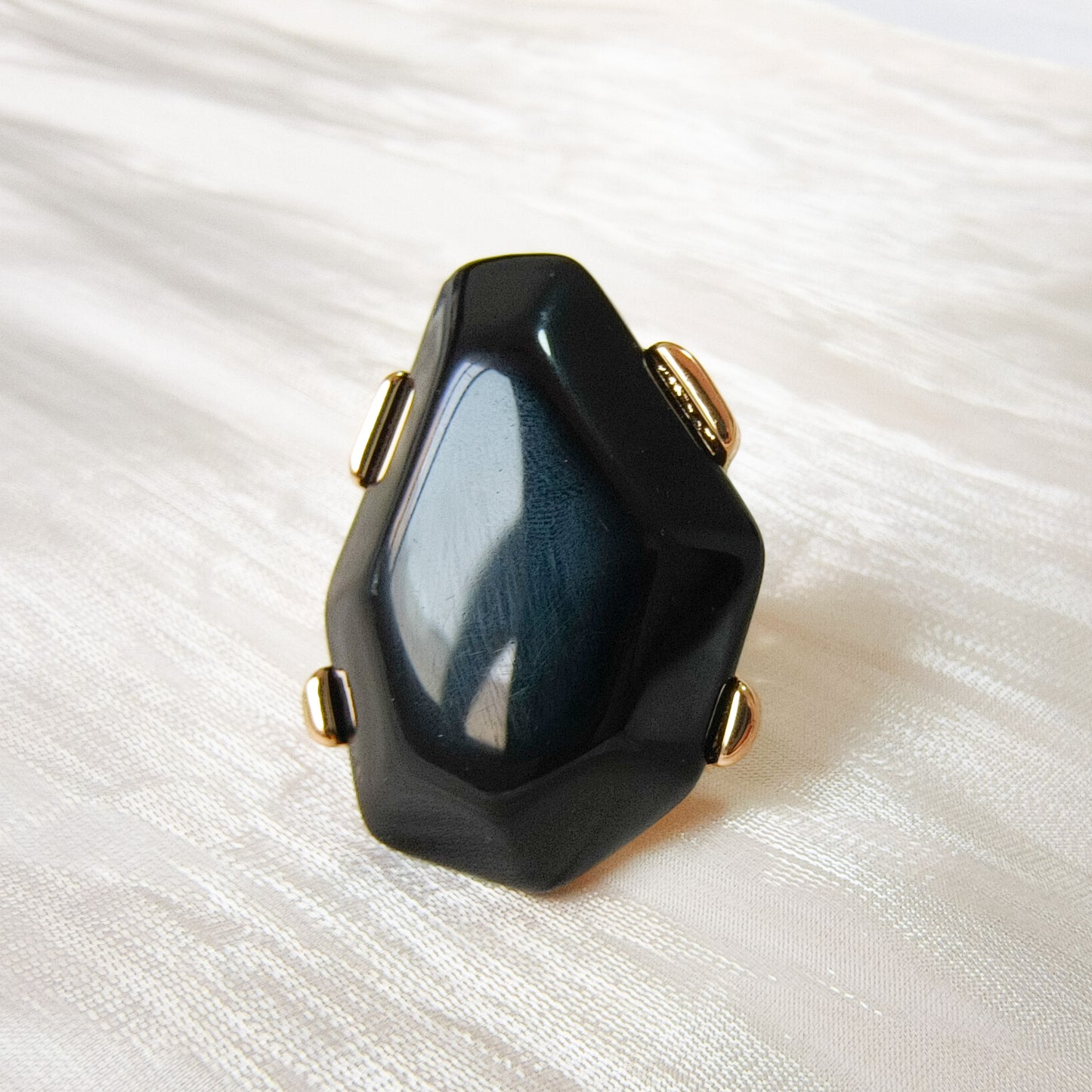 Anillo Luana Terra (modelo grande, ajustable , talla 18-20)