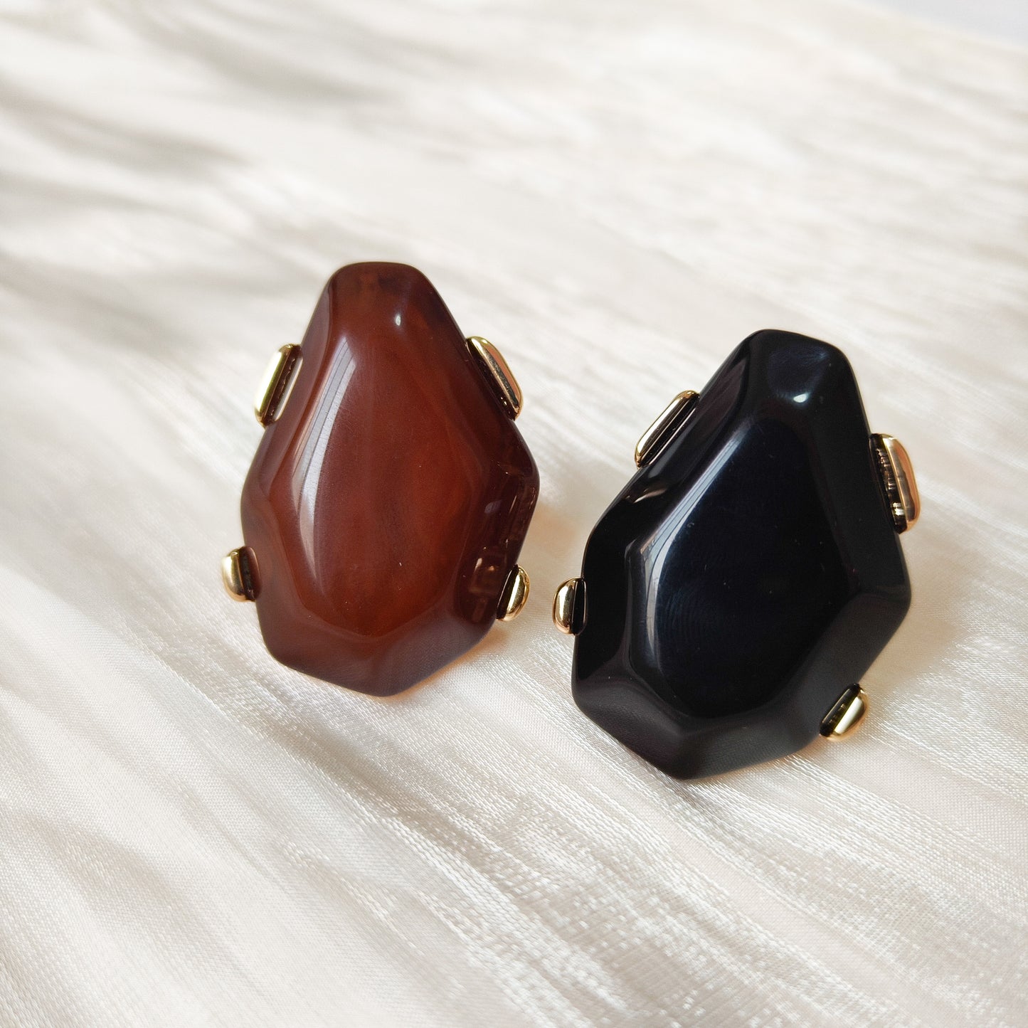 Anillo Luana Terra (modelo grande, ajustable , talla 18-20)