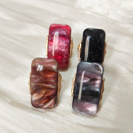 Anillo Livia Bruma (modelo grande, ajustable , talla 18-20)