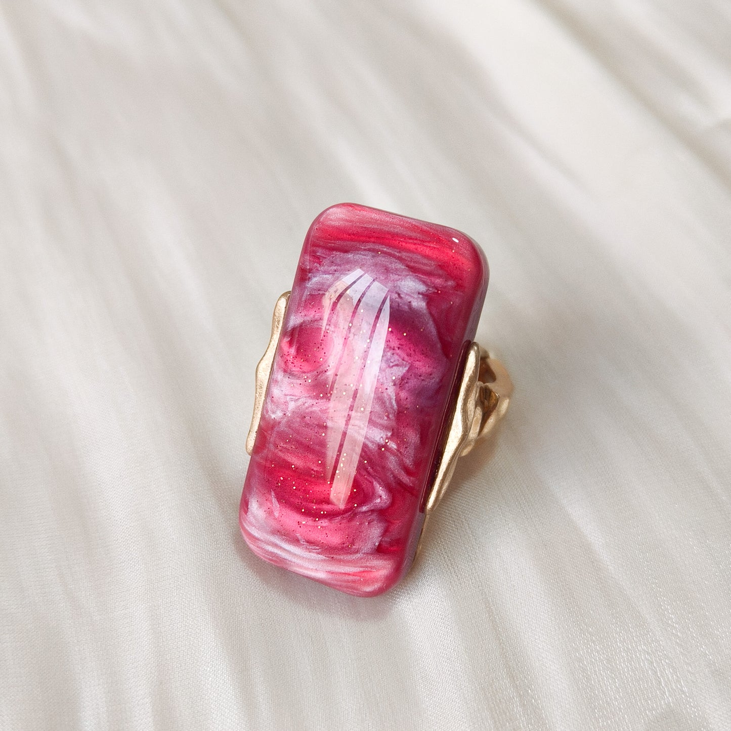 Anillo Livia Bruma (modelo grande, ajustable , talla 18-20)