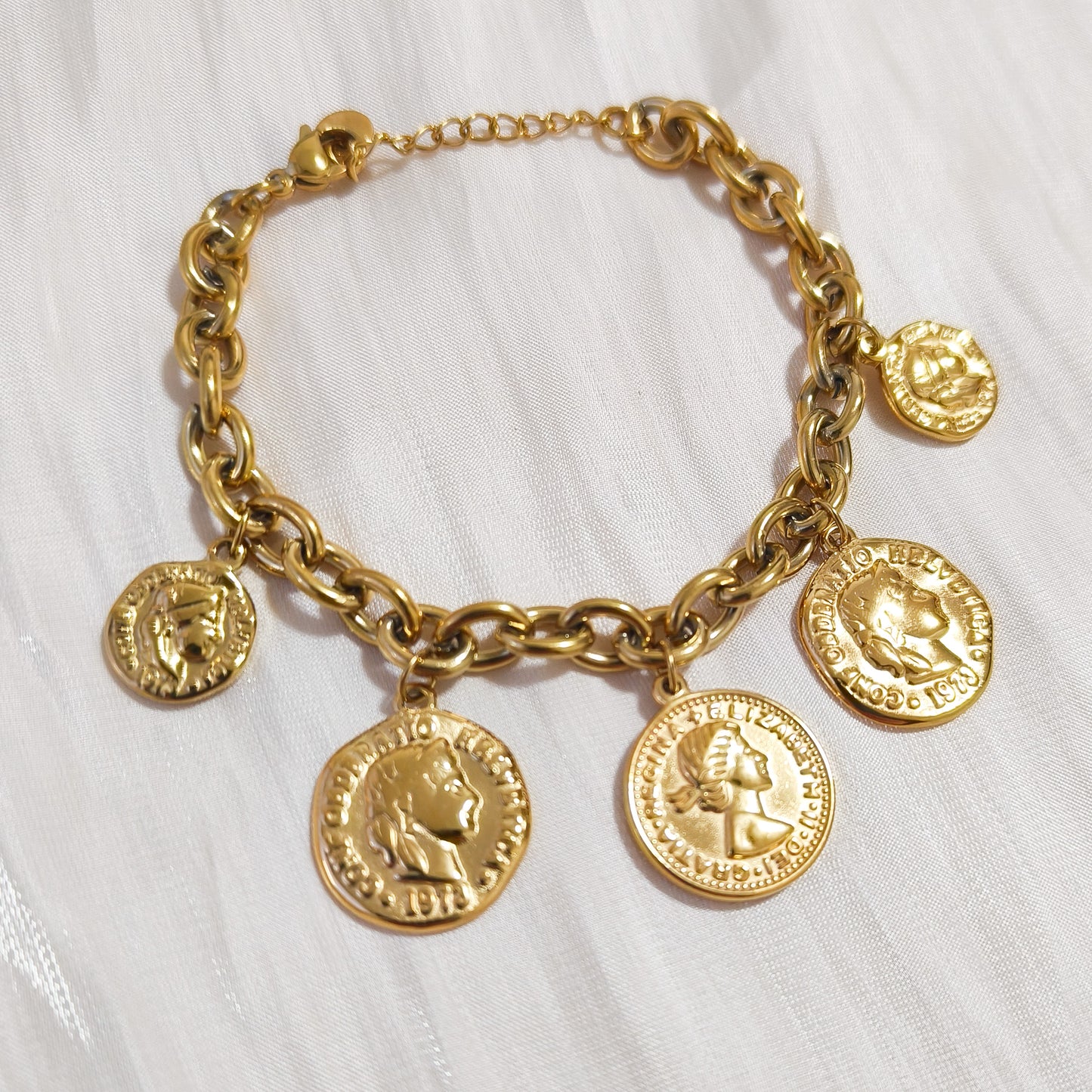 Look Monedas Antiguas Roma Dorada ( anillo + pulsera + pendiente)