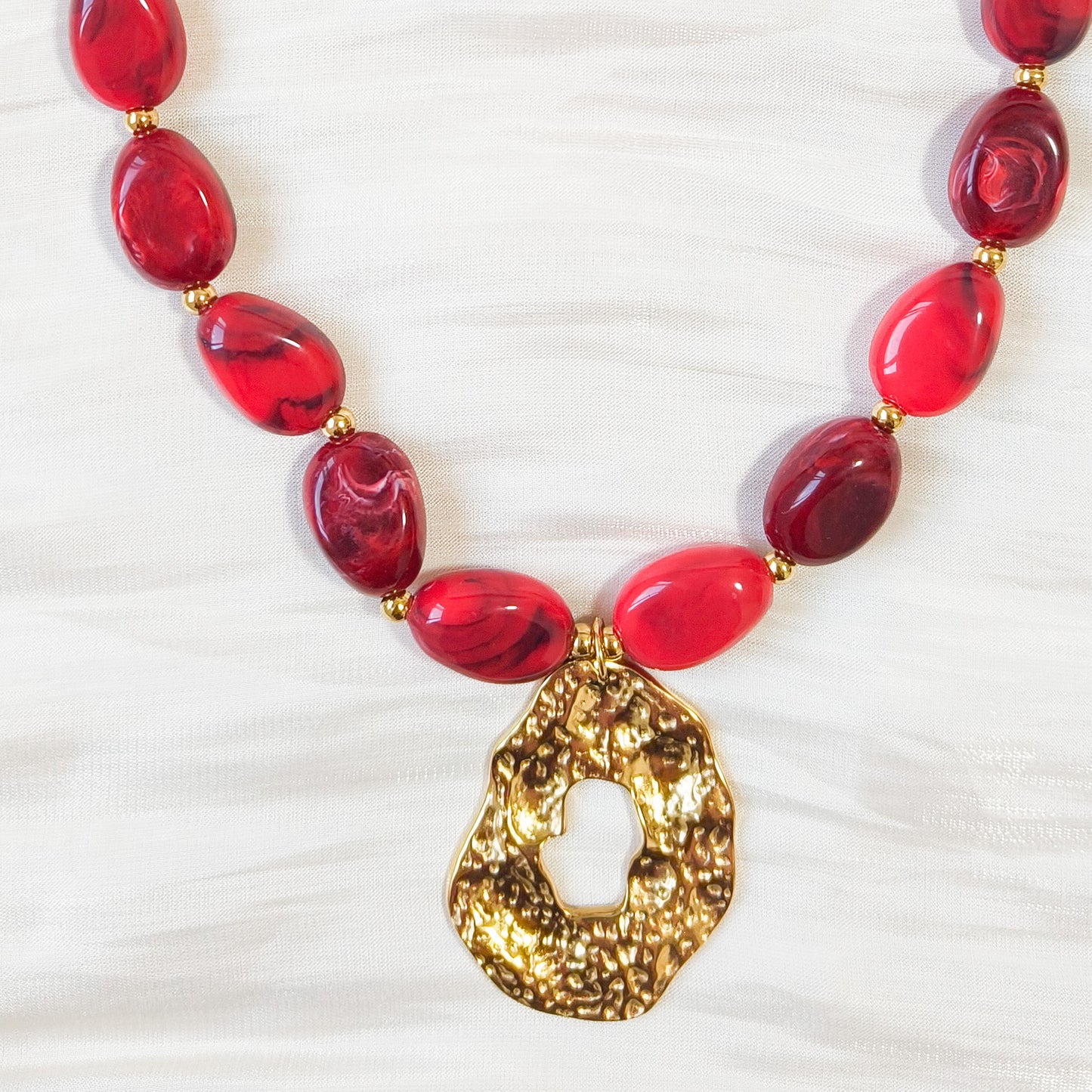 Collar Rojo Fuego Valentina (ovalado)