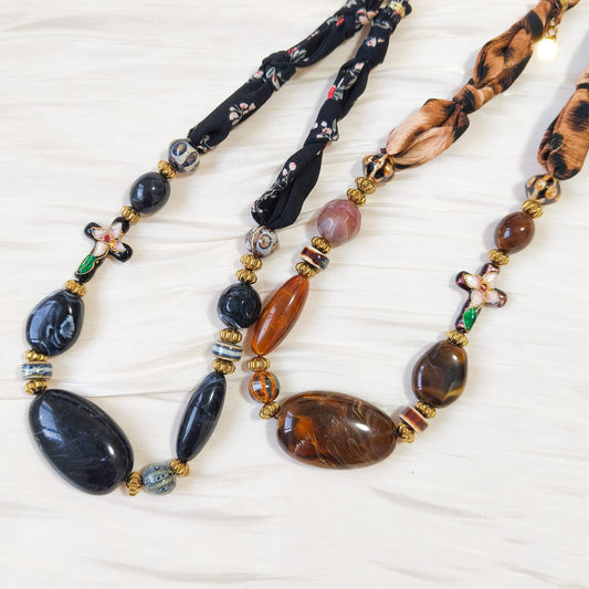 Collar Bohemia Luna Lisboa (efecto piedra)