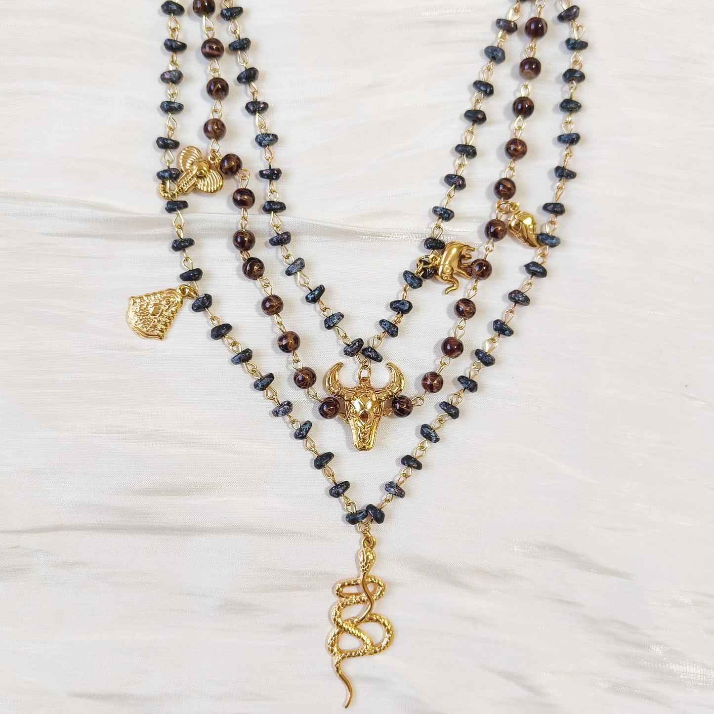 Collar Totem del Desierto Alma (tres cadenas)