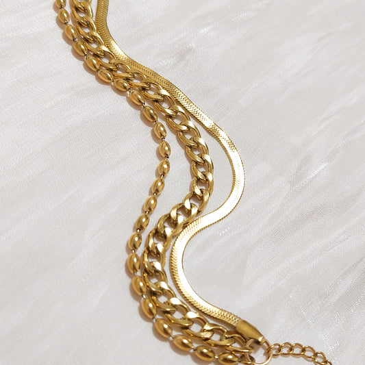 Pulsera Triple Dorada Miami ( tres cadenas)