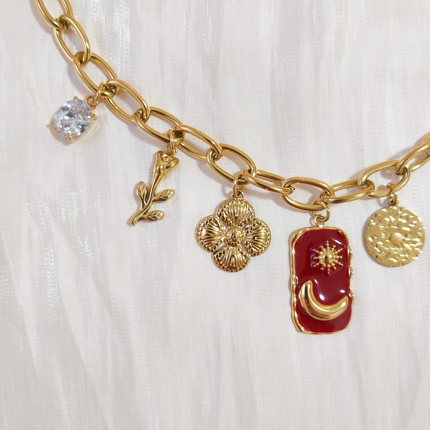 Collar Amuletos Luna Santander