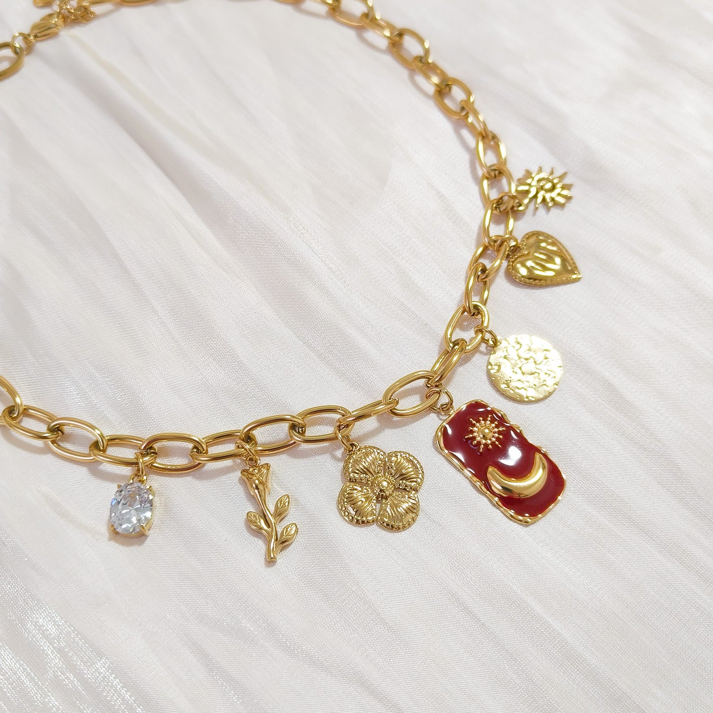 Collar Amuletos Luna Santander