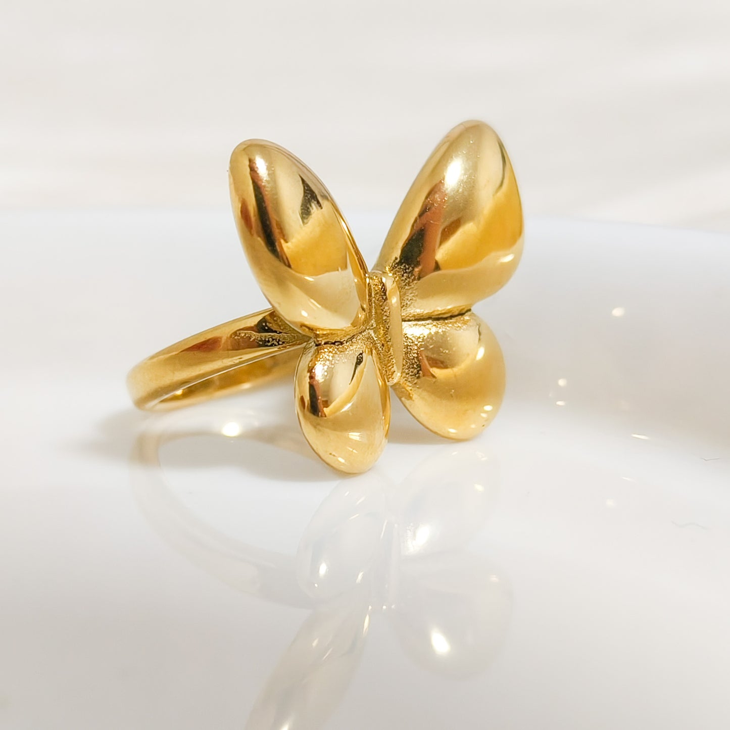 Anillo Mariposa Dorada Clara