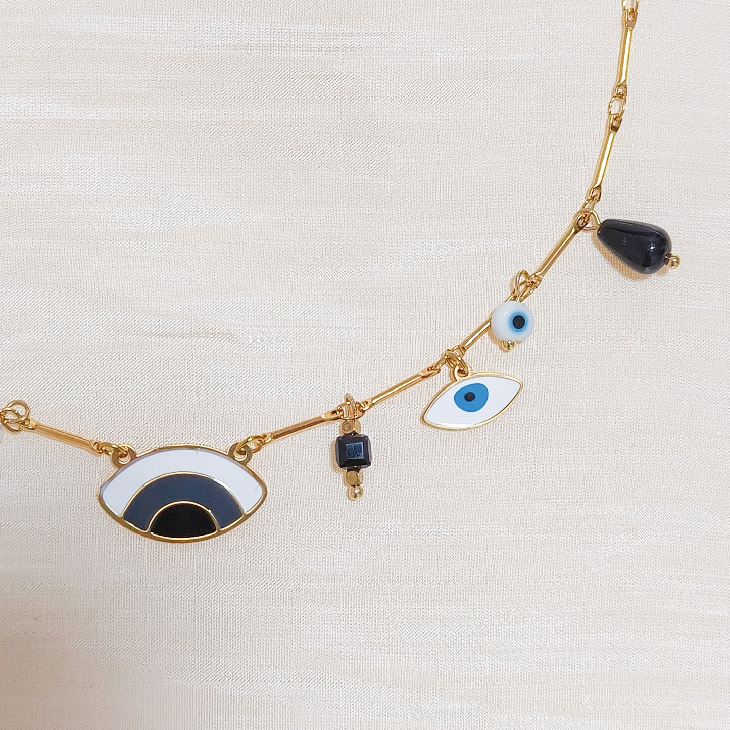 Collar Ojos de Mila