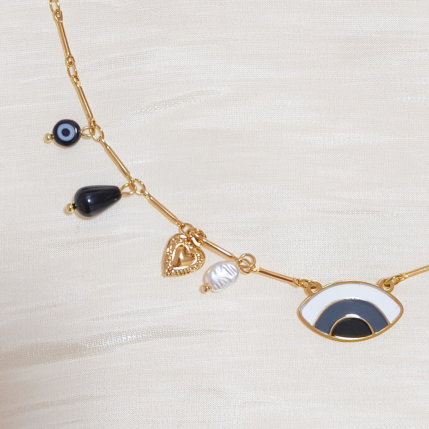 Collar Ojos de Mila