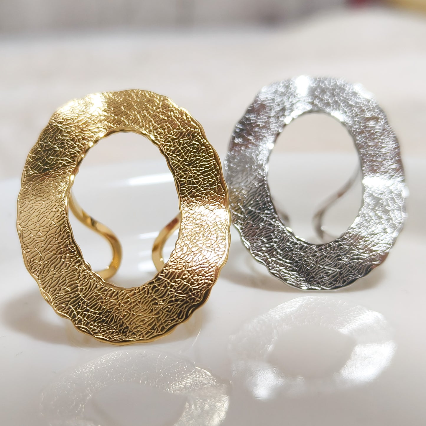 Anillo Lara Oval Luxe ajustable