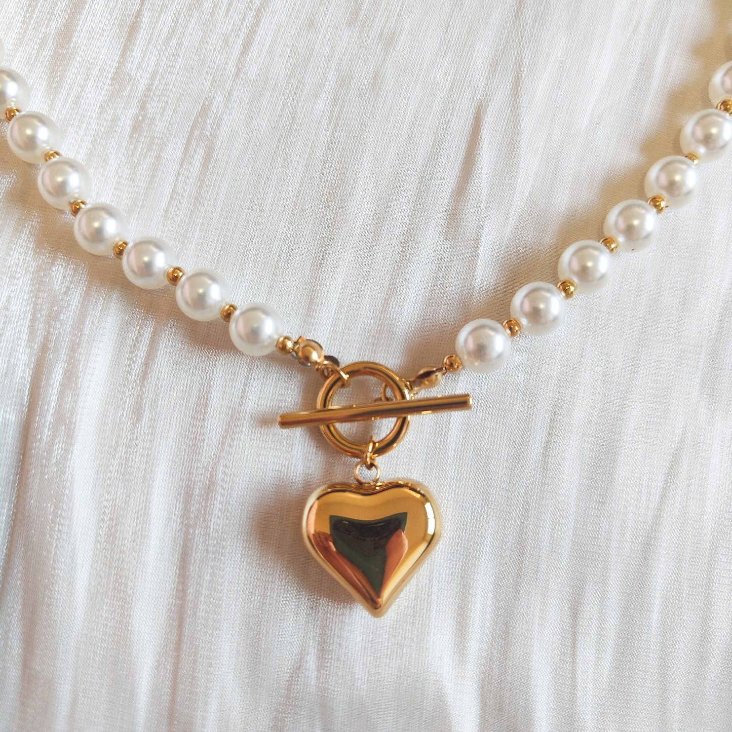 Collar Alma blanca con corazón