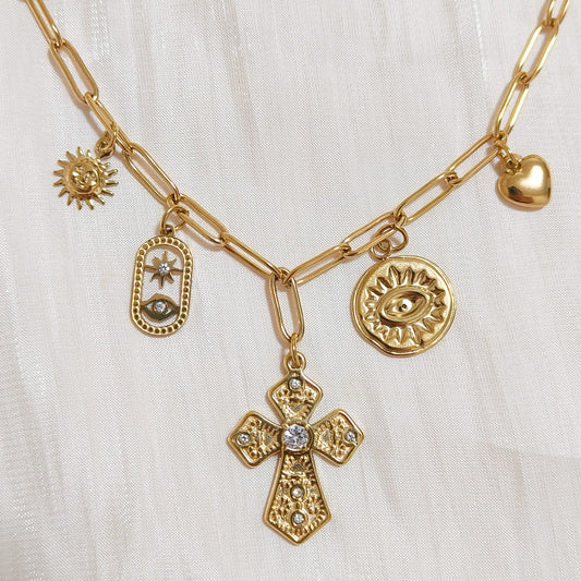 Collar Charm Cruz Amélie Sol y Fe