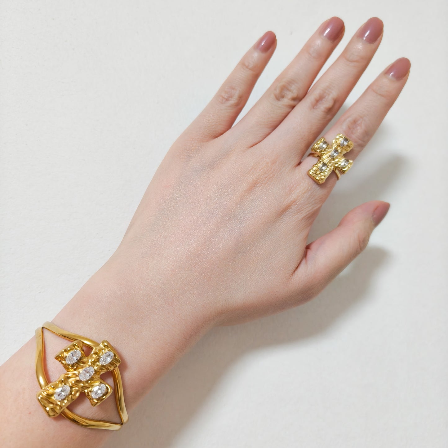 Anillo Cruz Siena Brillo Ajustable