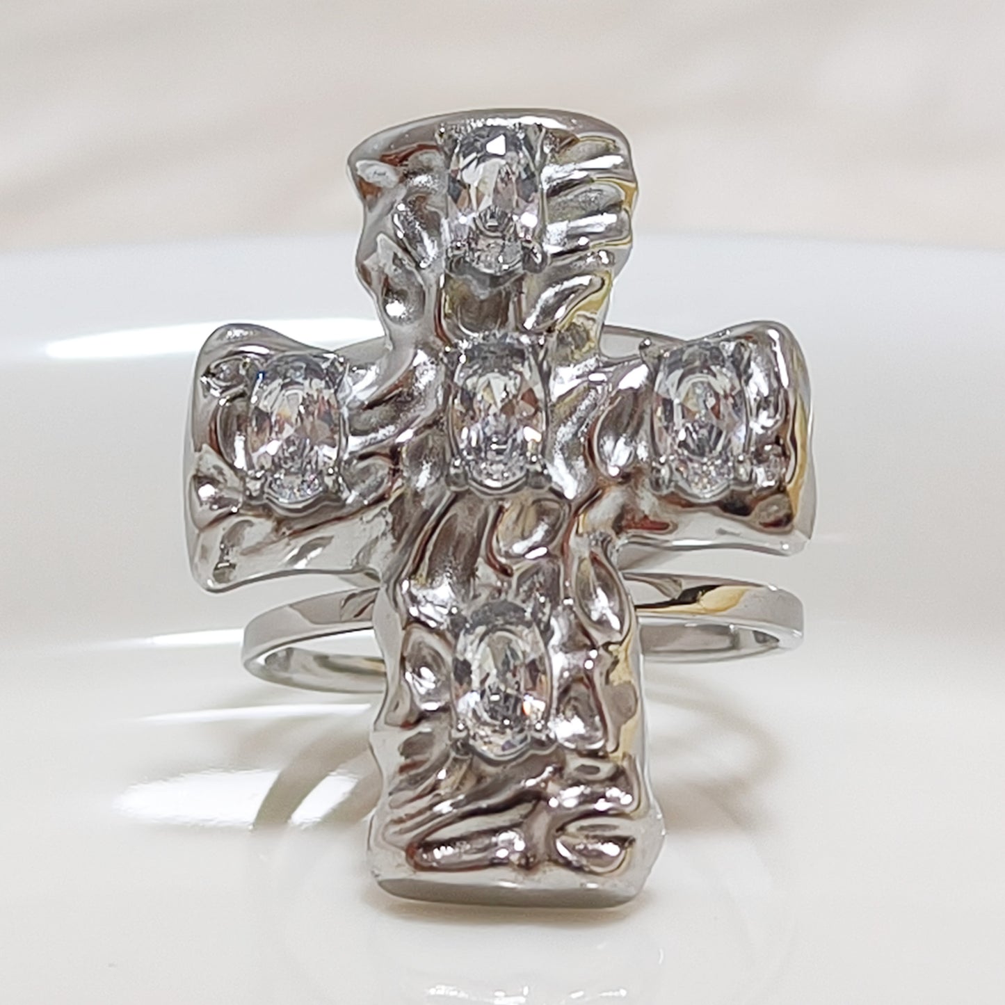 Anillo Cruz Siena Brillo Ajustable