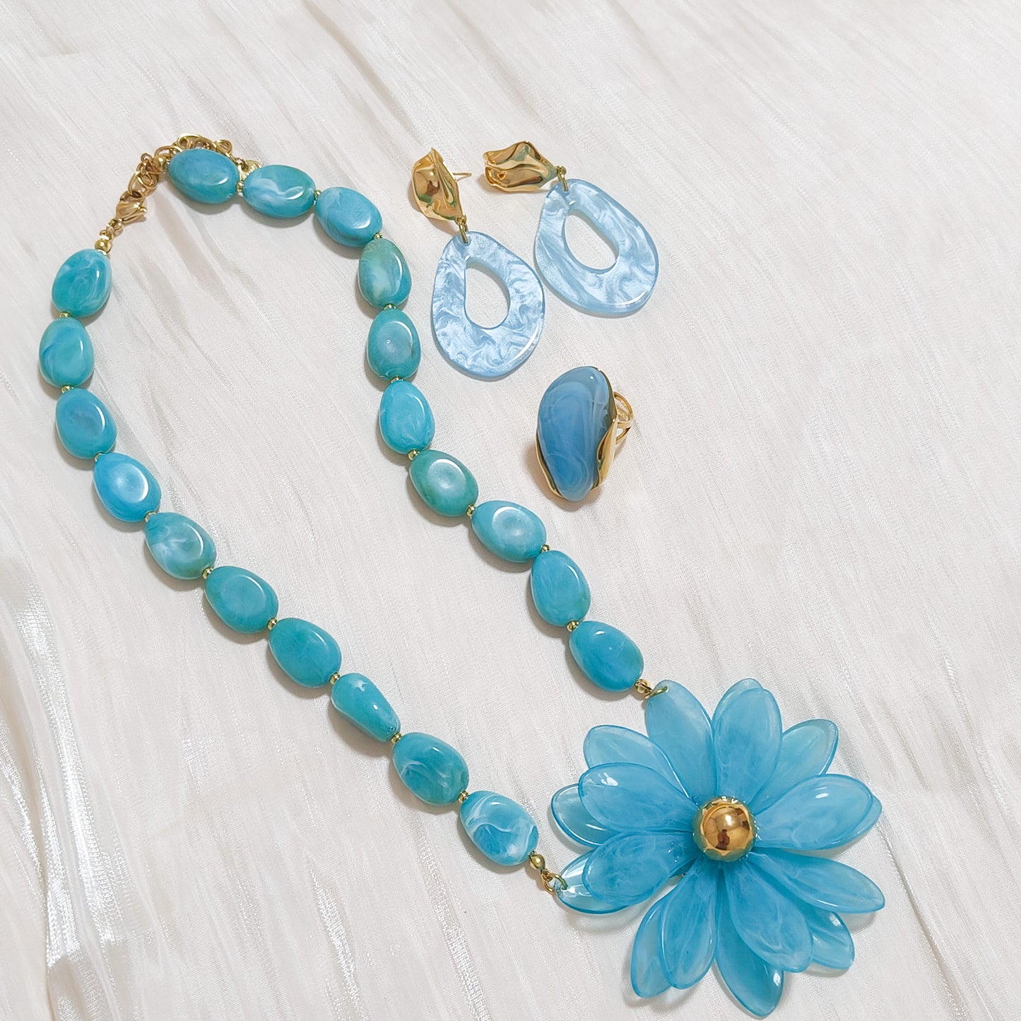 Collar Margarita Sofía (flor 4 colores)