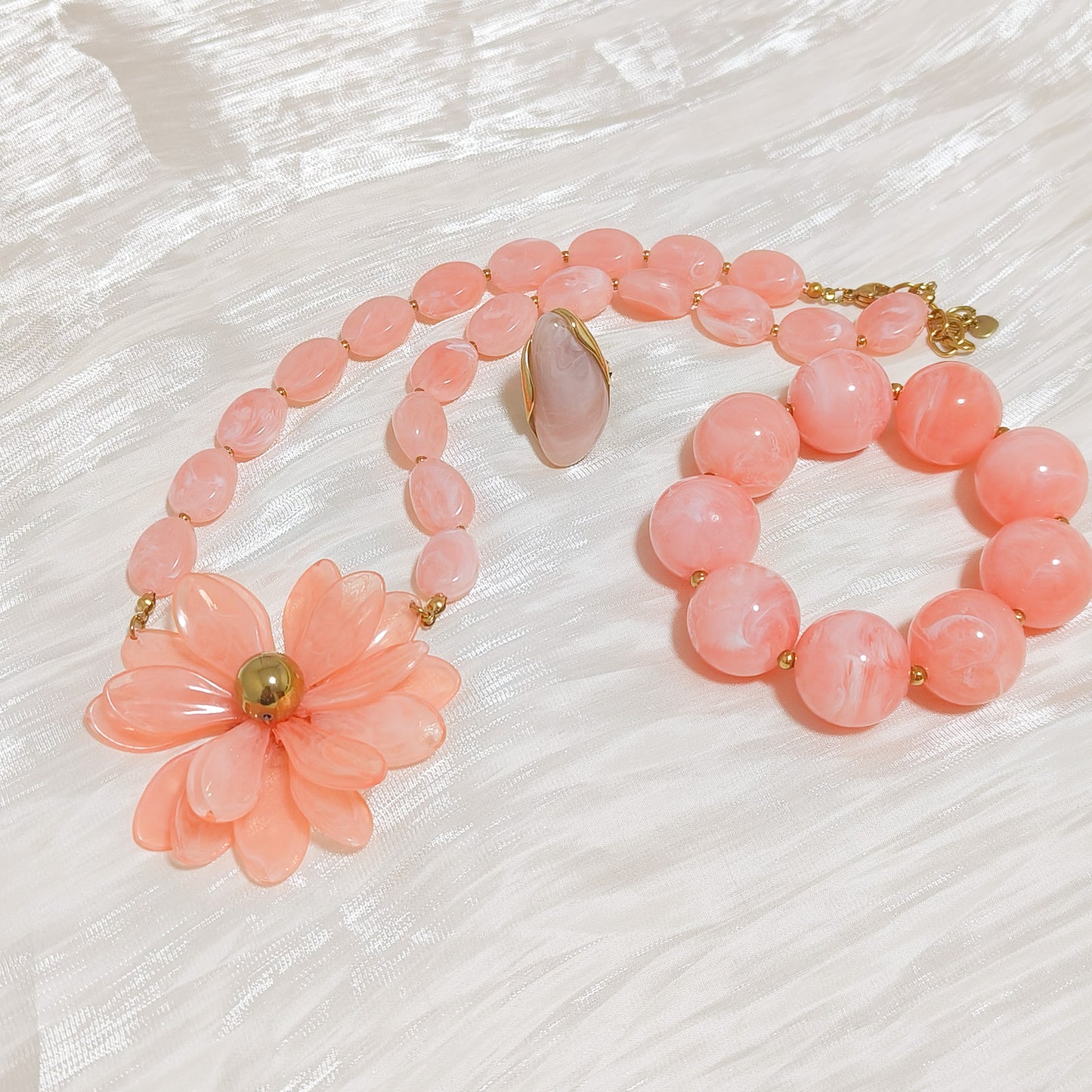 Pulsera Luna Coral cuantas