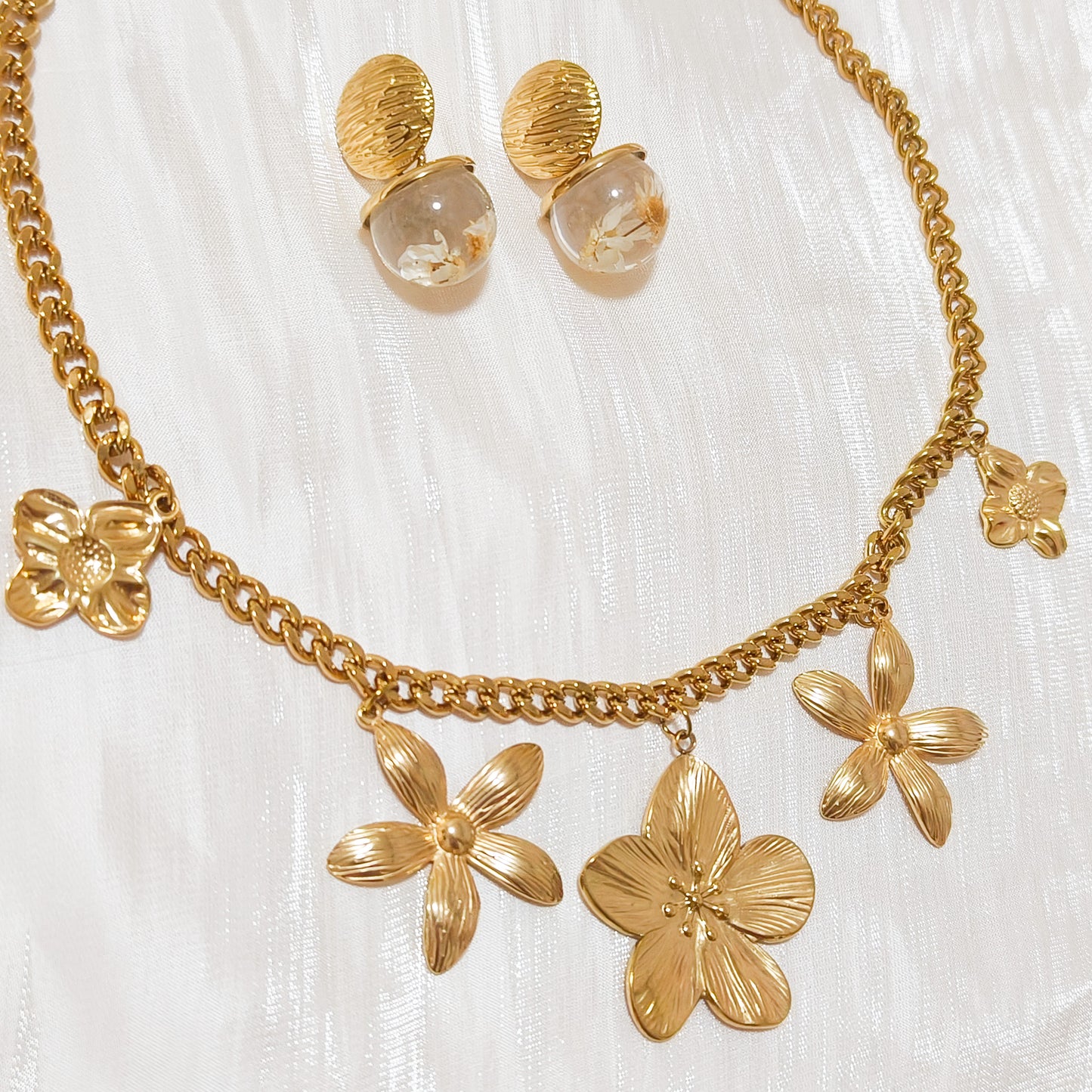 Collar charm jardín sakura (flor)