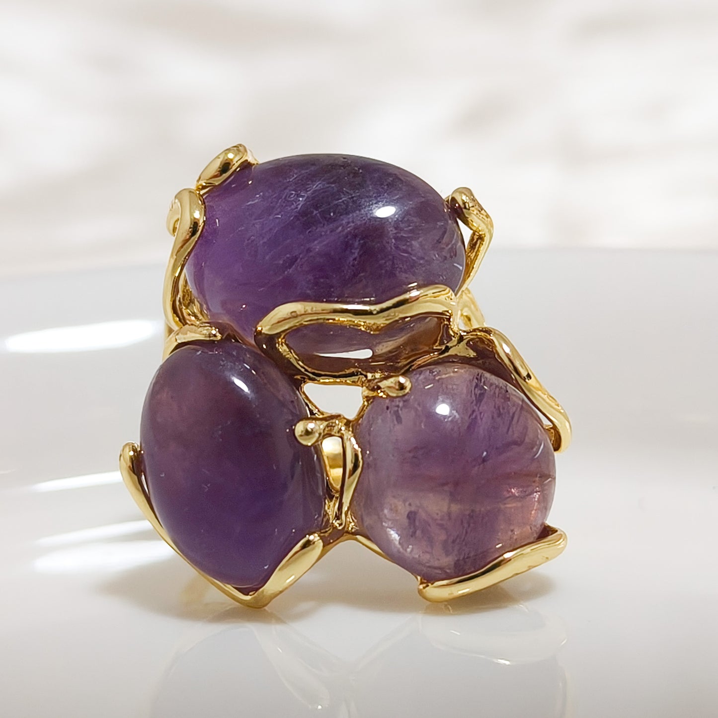Anillo Violeta Roma Tripiedra Ajustable