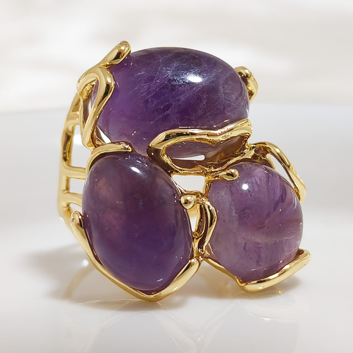Anillo Violeta Roma Tripiedra Ajustable