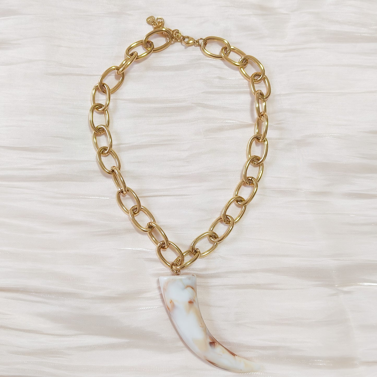 Collar Bianca Marbella Colmillo