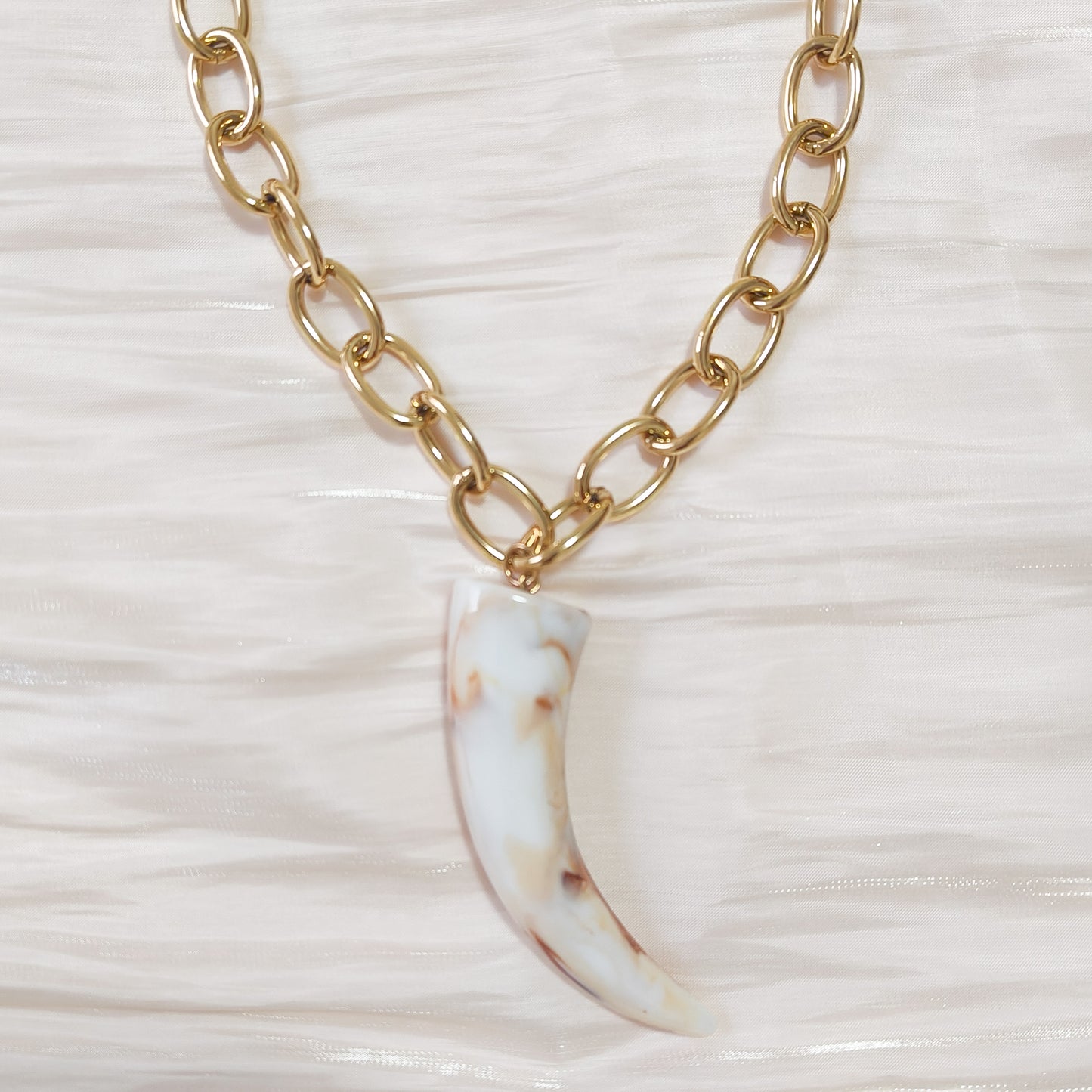 Collar Bianca Marbella Colmillo