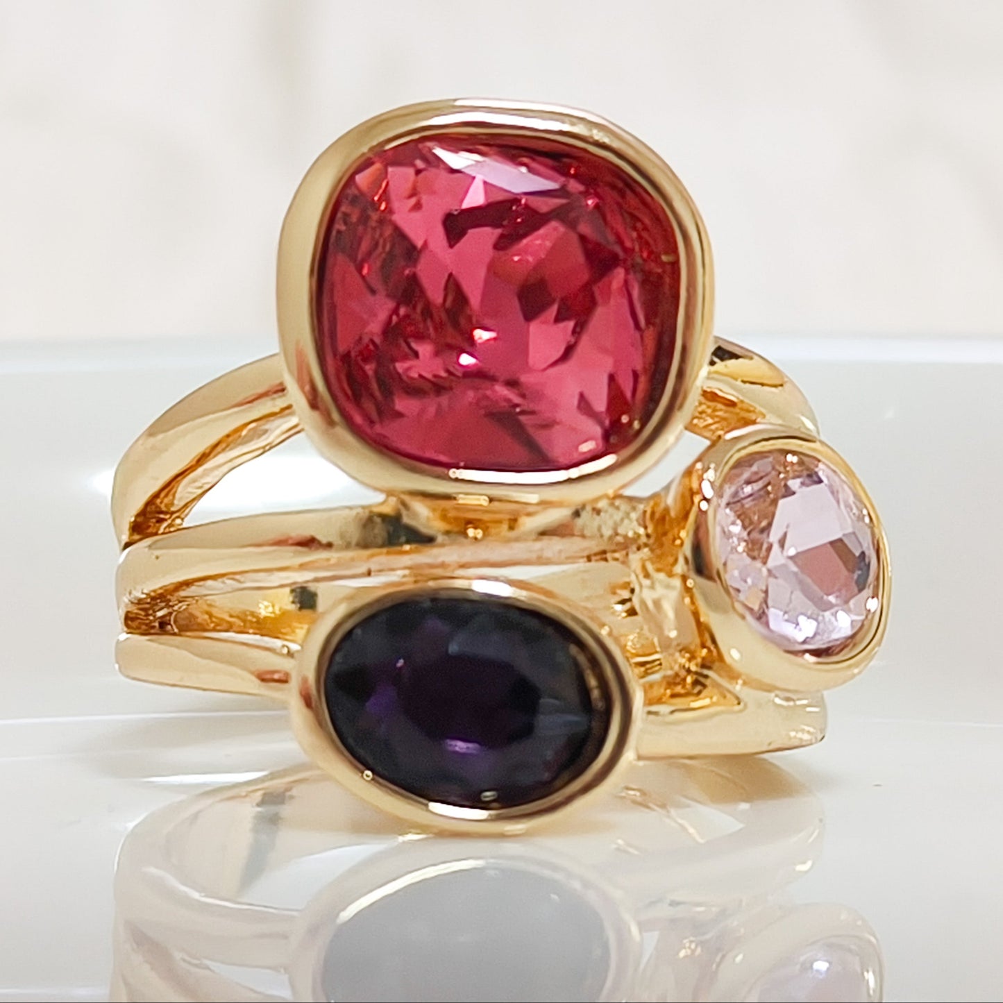 Anillo Diosa Granada Fusia