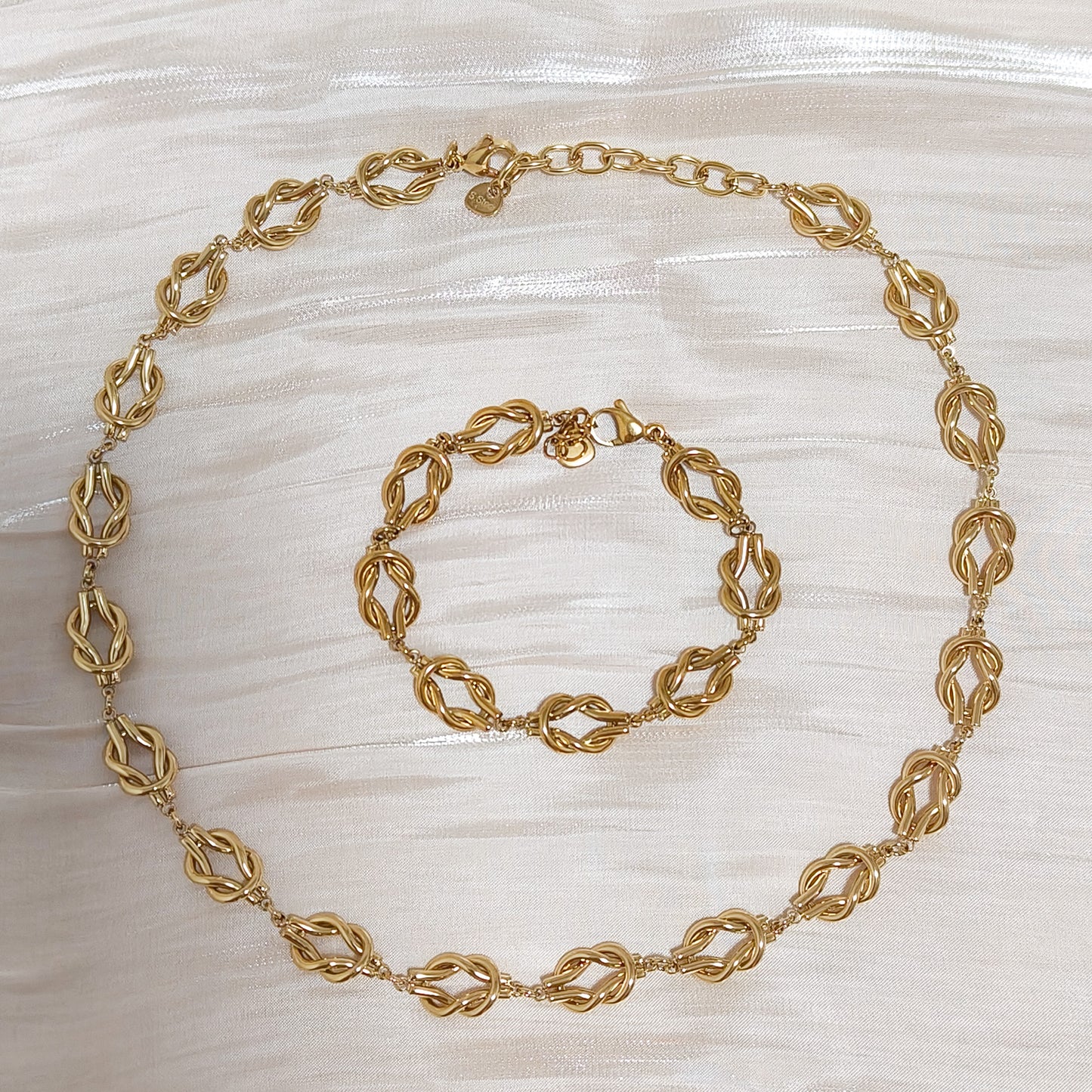 Look Milano Nudo Dorado ( collar y pulsera)