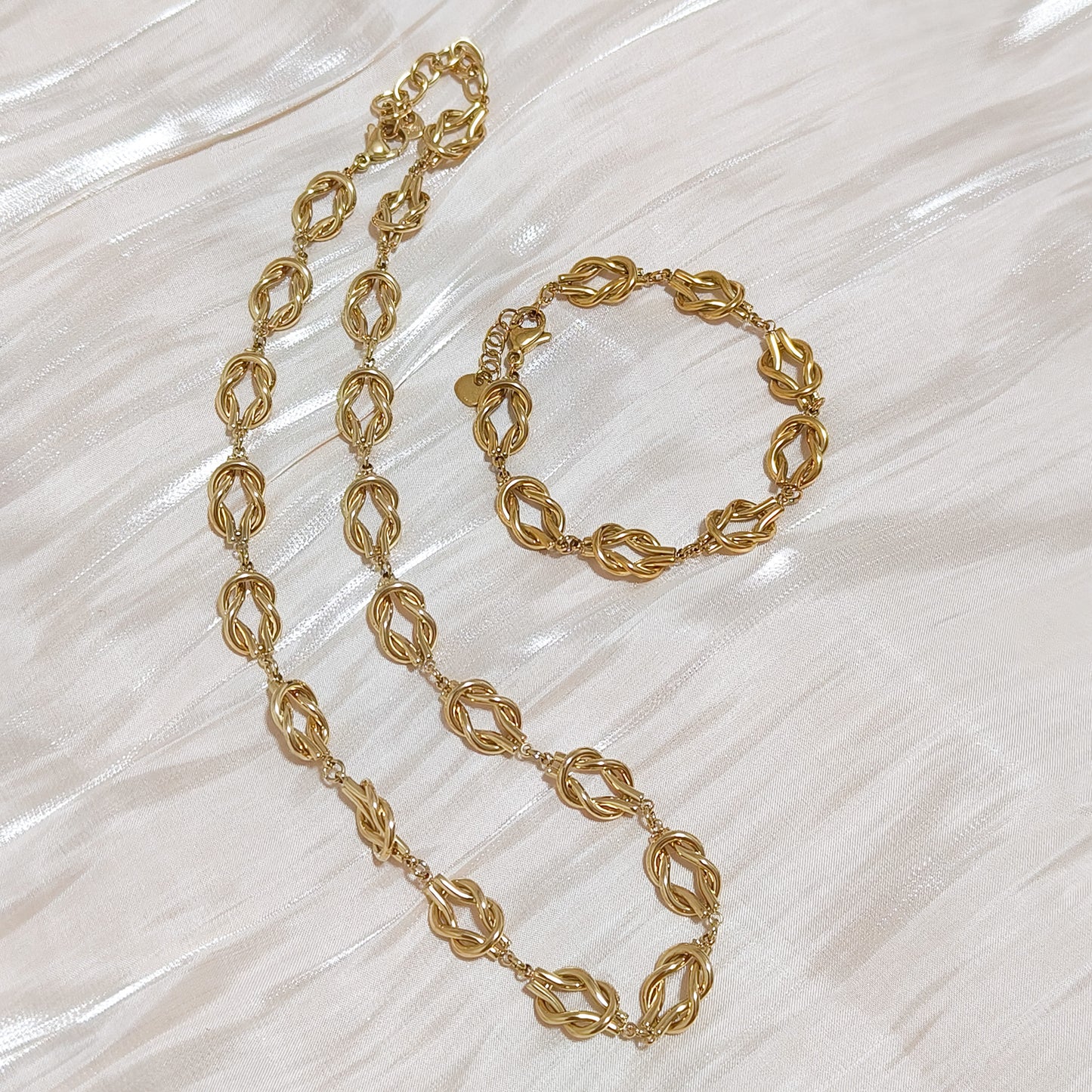 Look Milano Nudo Dorado ( collar y pulsera)