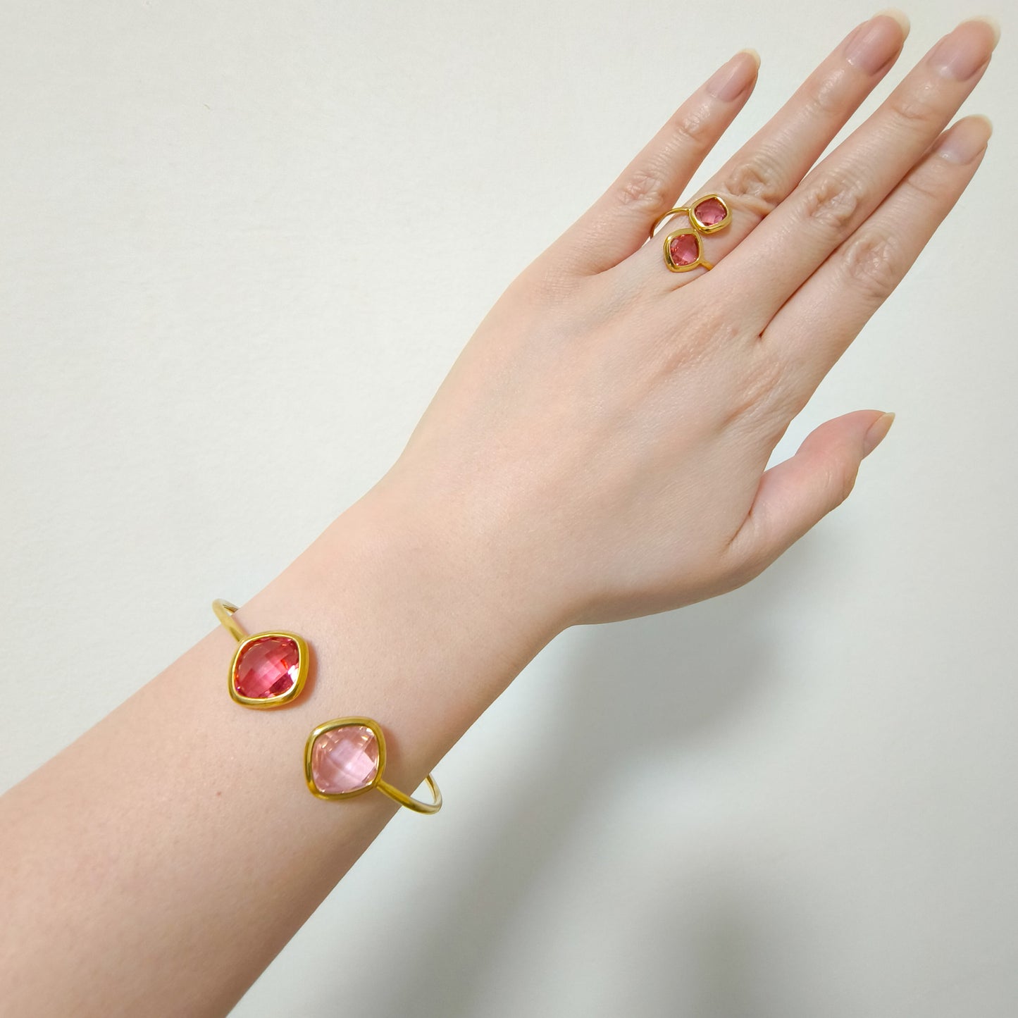 Look Aurora Luz Premium（ collar, pulsera, pendiente y anillo) ( 4 colores)