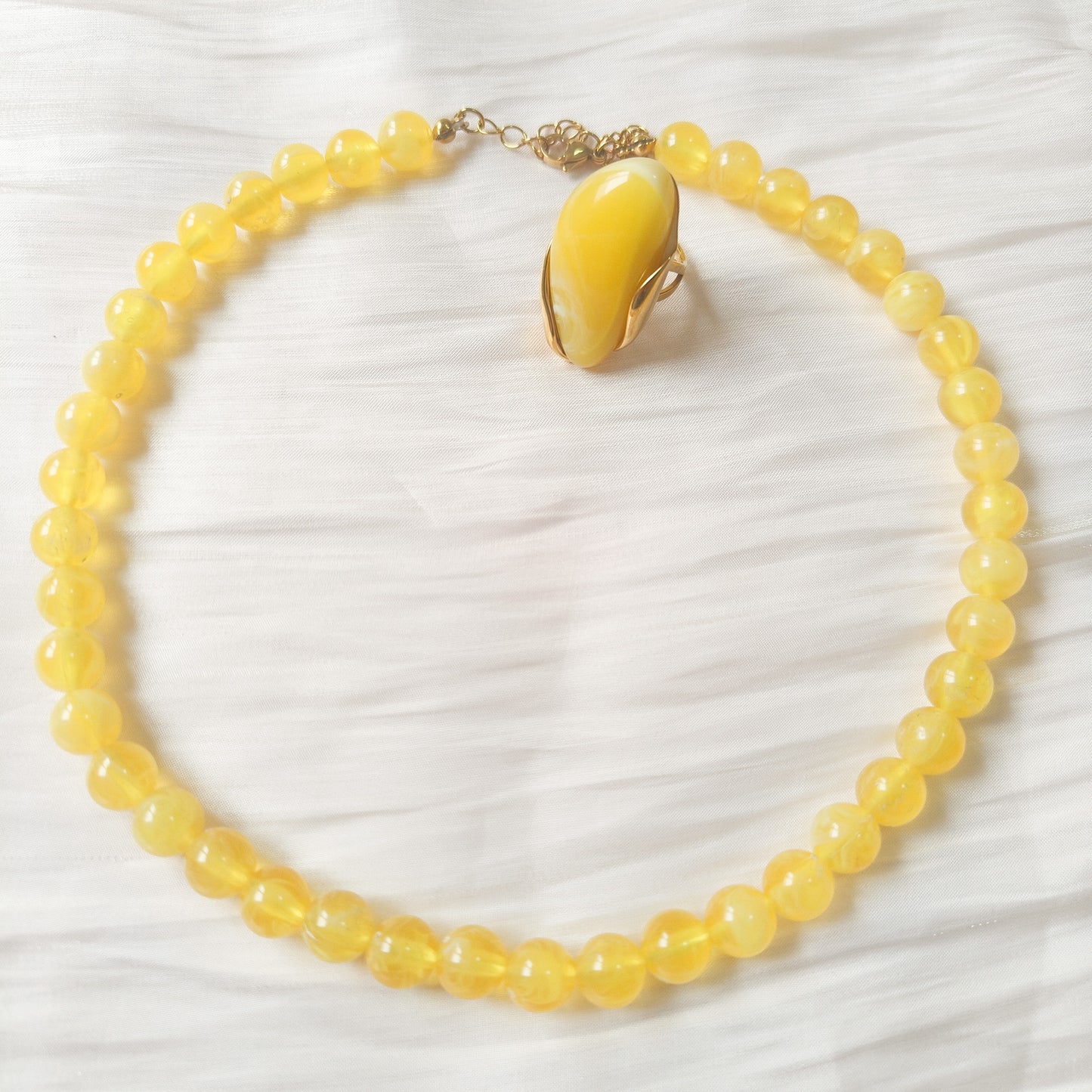 Collar Lia Sorbete ( efecto piedra-6 colores)