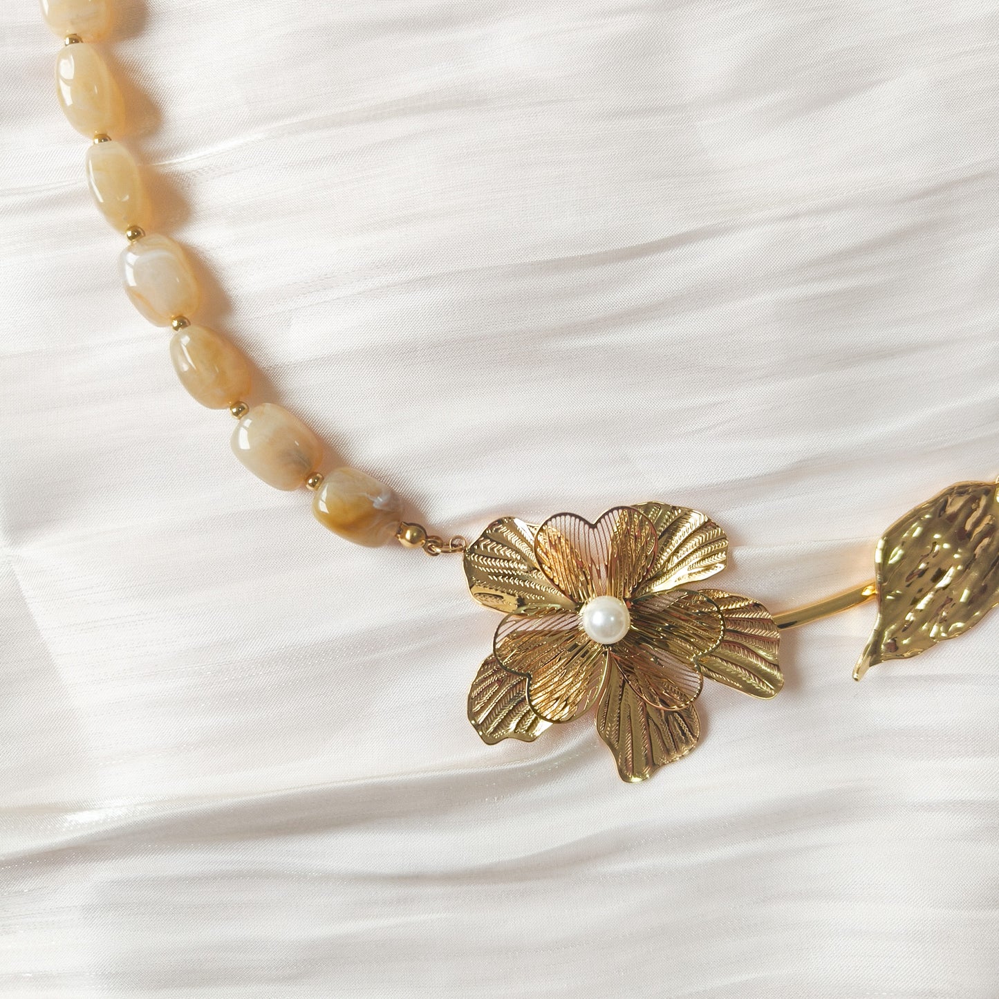 Collar Valeria Flor Cielo ( 2 longitudes)