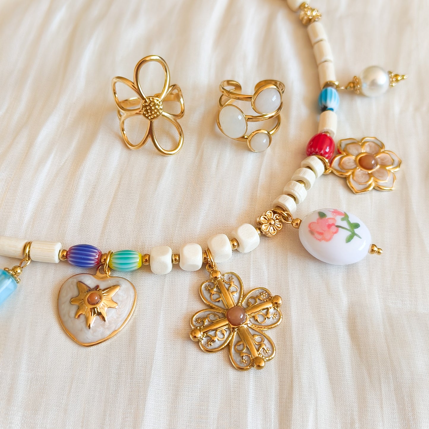 Collar Charm Lucía Jardinera Flor