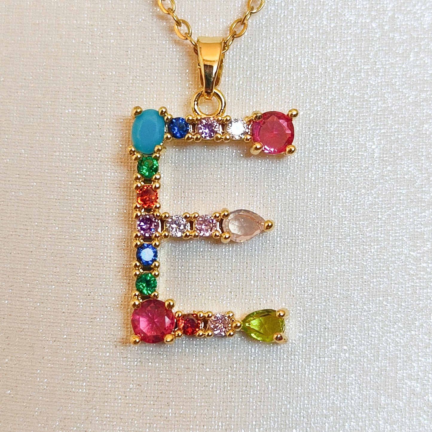 Set Letra Inicial Arcoíris ( collar y pulsera)