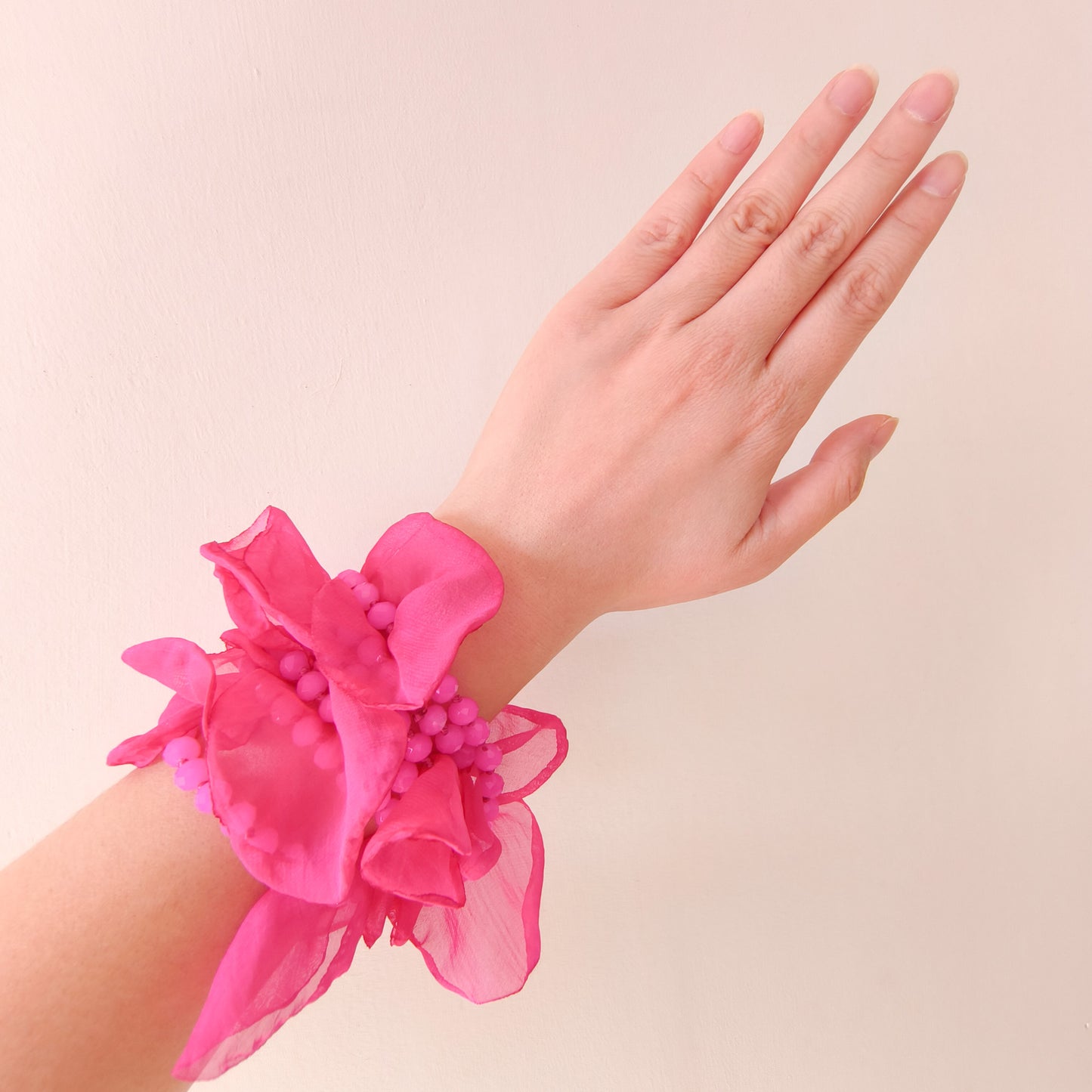 Collar larga Palma Fucsia ( 2 colores)
