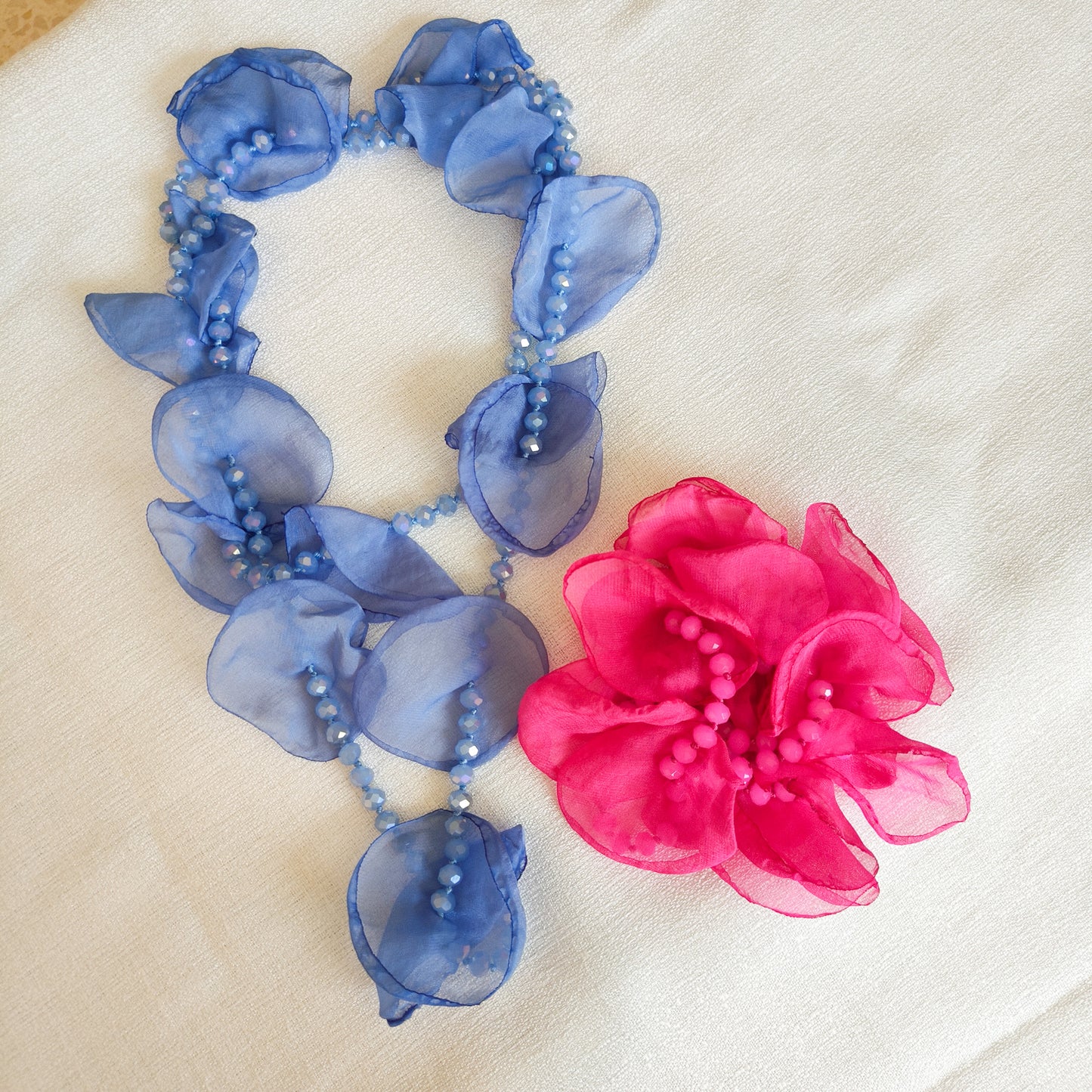 Collar larga Palma Fucsia ( 2 colores)